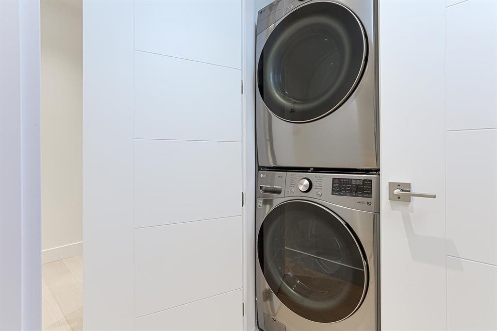 Laundry Room Photo of 1943 E 6th Avenue, Vancouver, BC