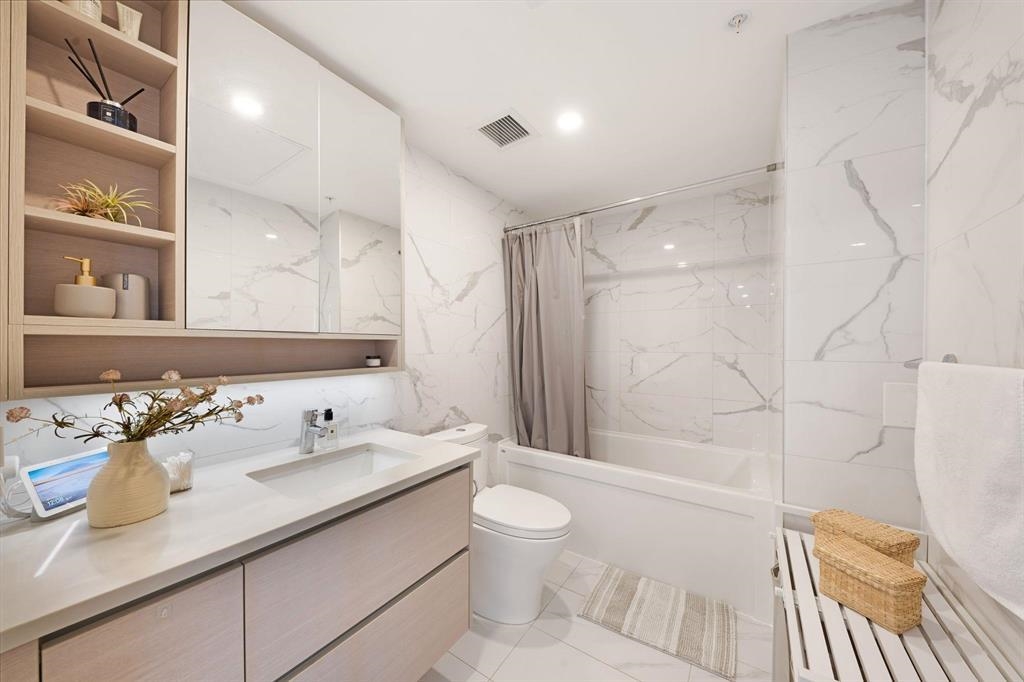 Primary Bedroom Photo of 2401 823 Carnarvon Street, New Westminster, BC