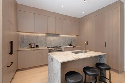 Kitchen Island Photo of 2380 E 5th Avenue, Vancouver, BC