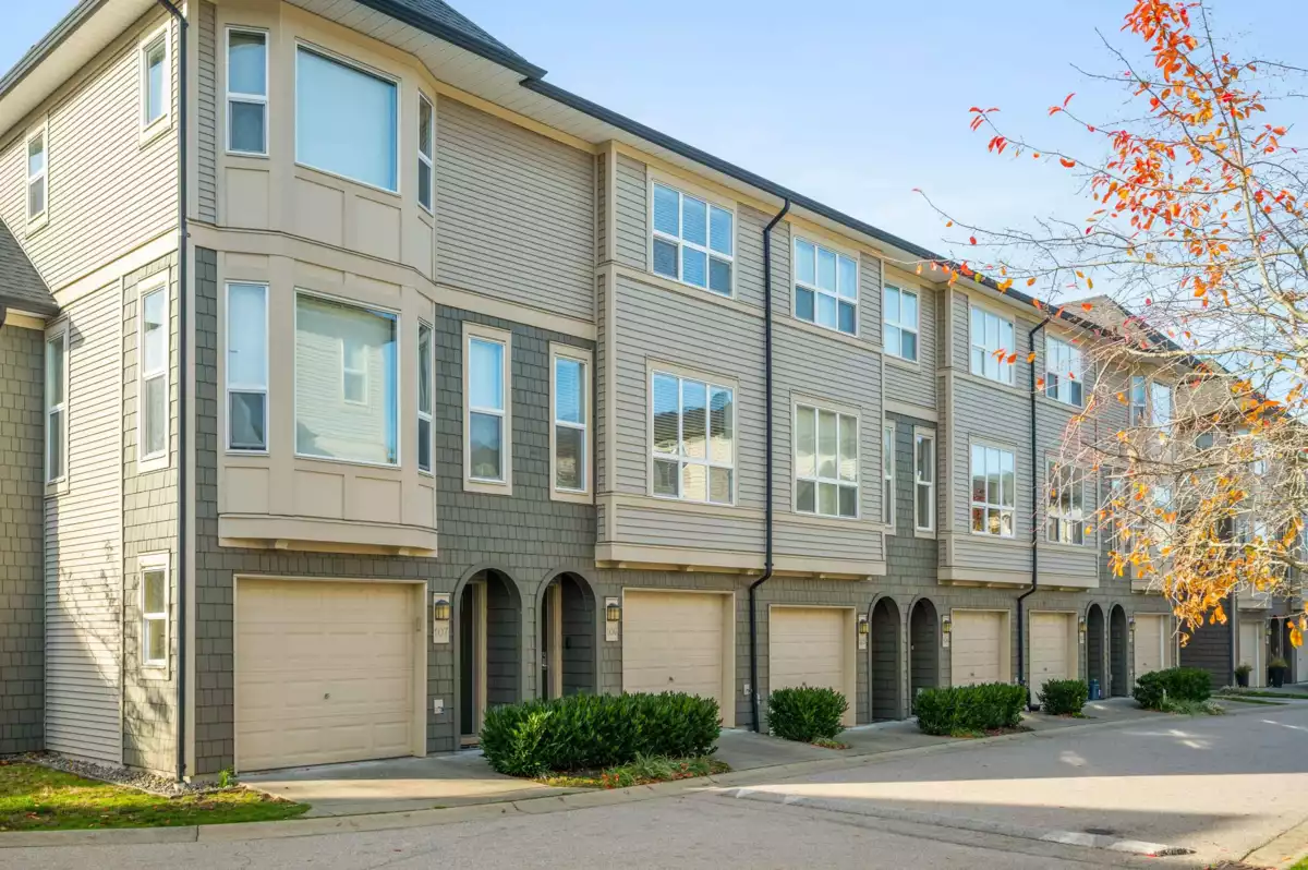 Living Room Photo of 106 7938 209 Street, Langley, BC