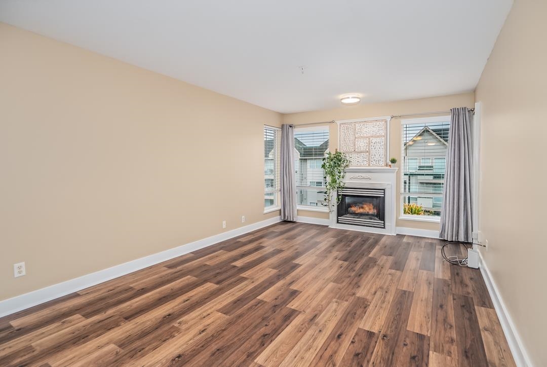 Breakfast Nook Photo of 401 33738 King Rd Road, Abbotsford, BC