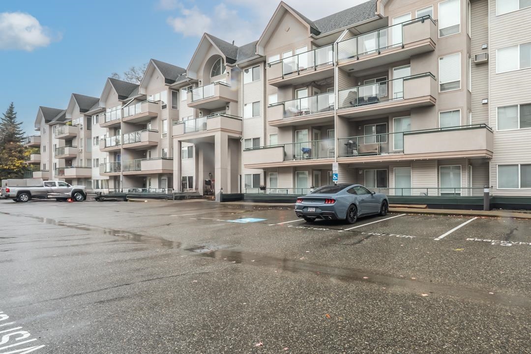 Exterior Rear Photo of 401 33738 King Rd Road, Abbotsford, BC