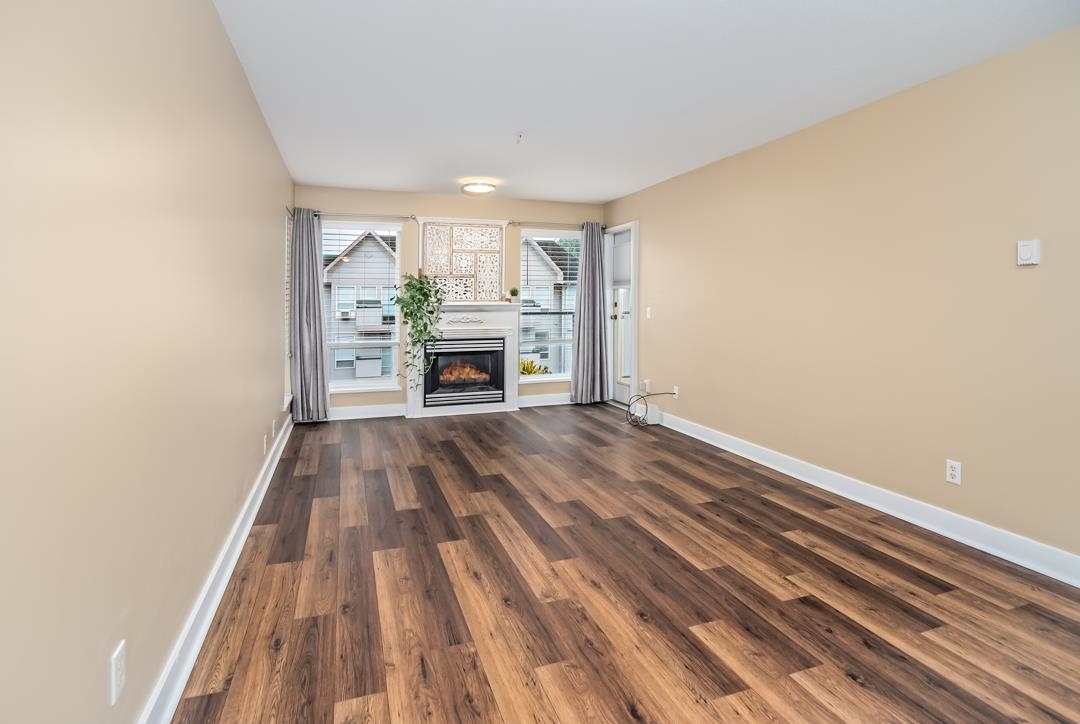 Primary Bedroom Photo of 401 33738 King Rd Road, Abbotsford, BC