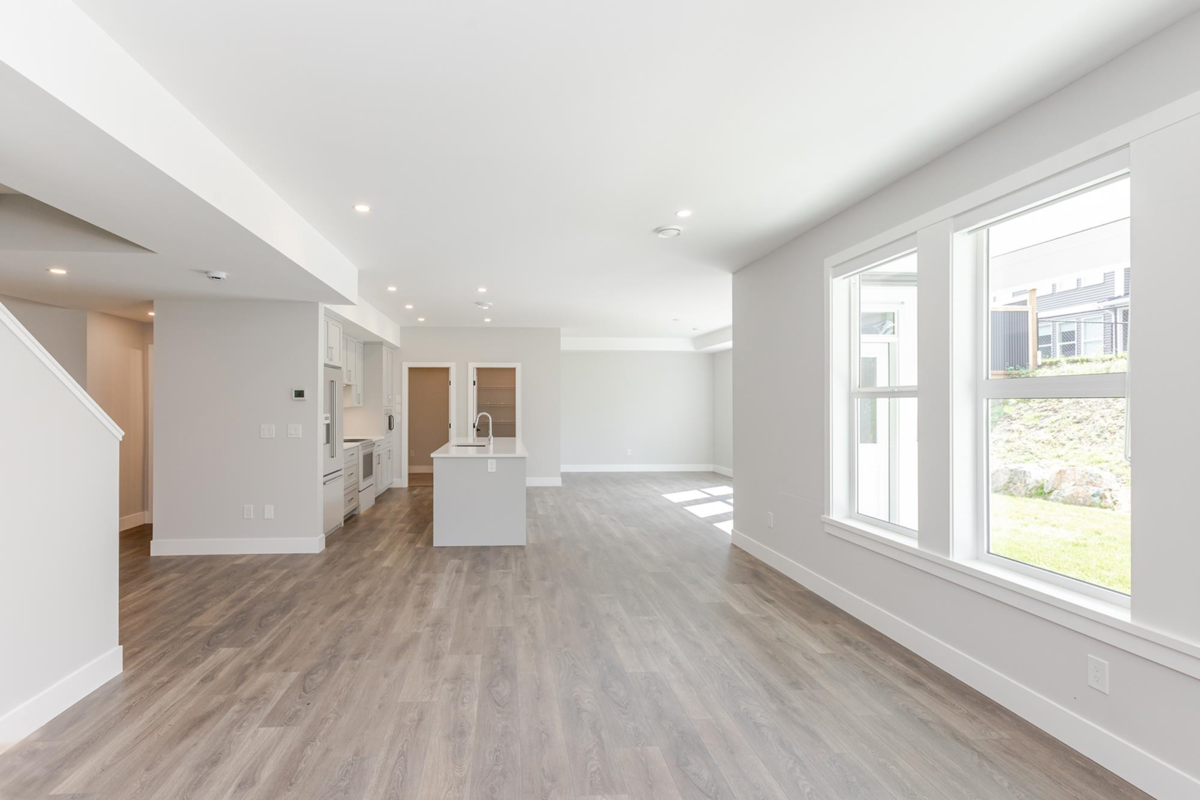 Kitchen Photo of 1970 Sparrow Hawk Place, Agassiz, BC