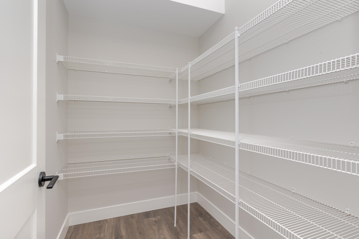 Walk-In Closet Photo of 1970 Sparrow Hawk Place, Agassiz, BC