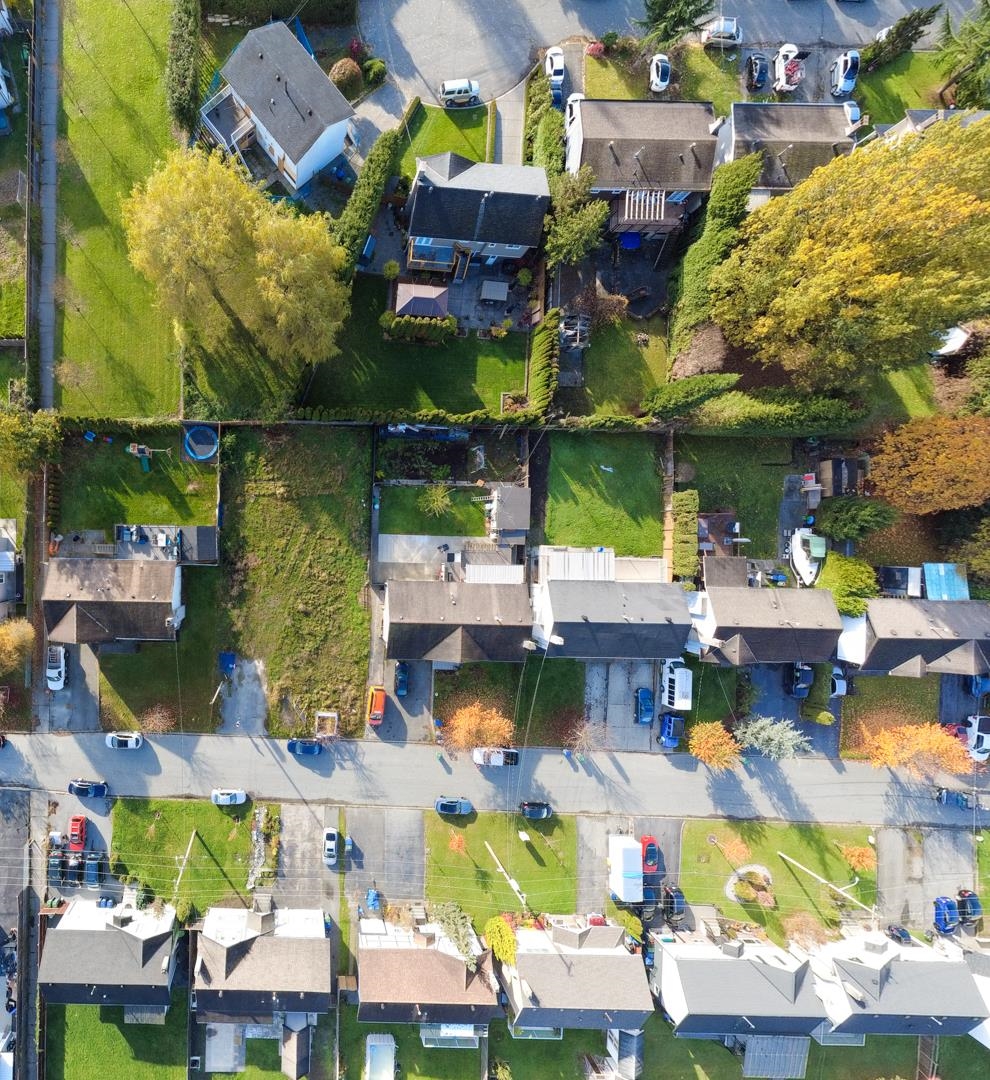 Dining Area Photo of 17884 57a Avenue, Surrey, BC
