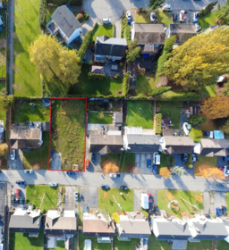 17884 57a Avenue, Surrey, BC, Cloverdale BC —  bed land for sale