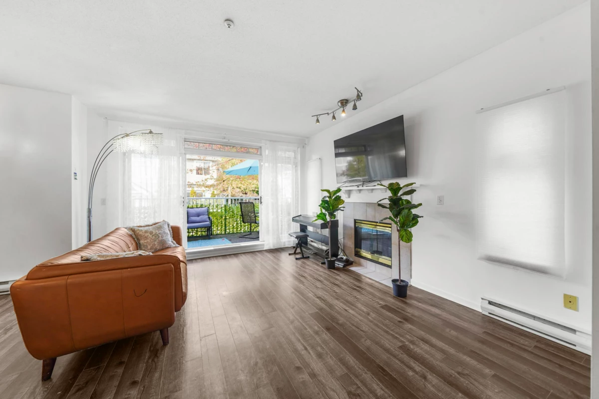 Family Room Photo of 63 2422 Hawthorne Avenue, Port Coquitlam, BC