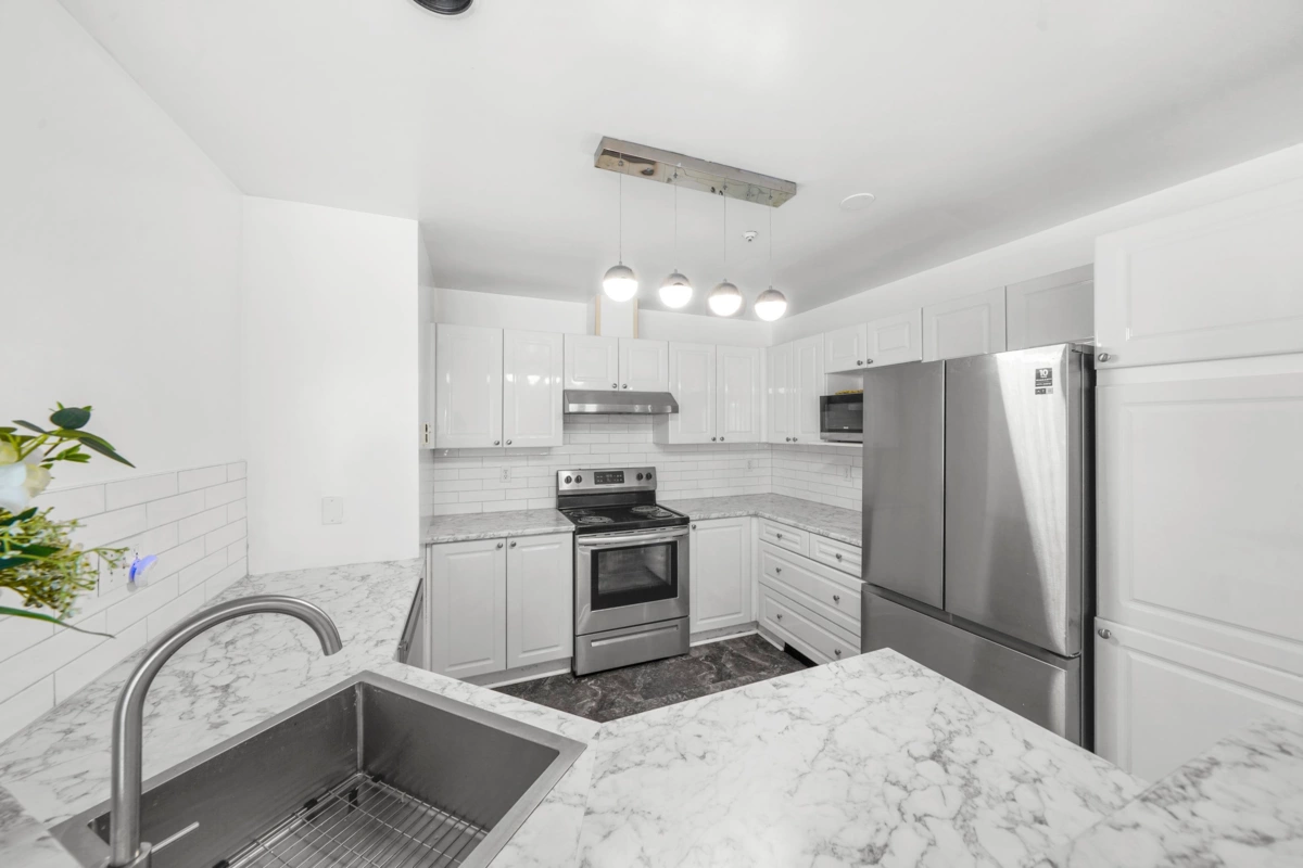 Kitchen Photo of 63 2422 Hawthorne Avenue, Port Coquitlam, BC