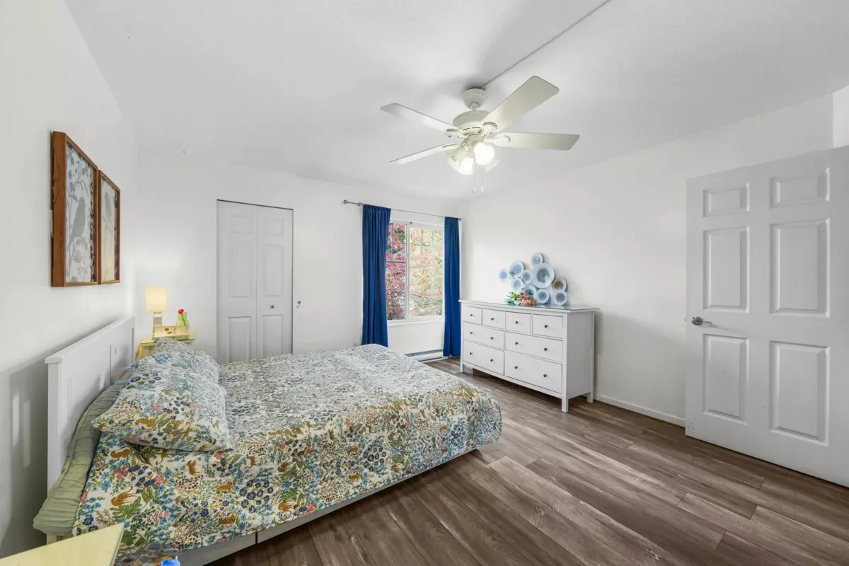 Powder Room Photo of 63 2422 Hawthorne Avenue, Port Coquitlam, BC