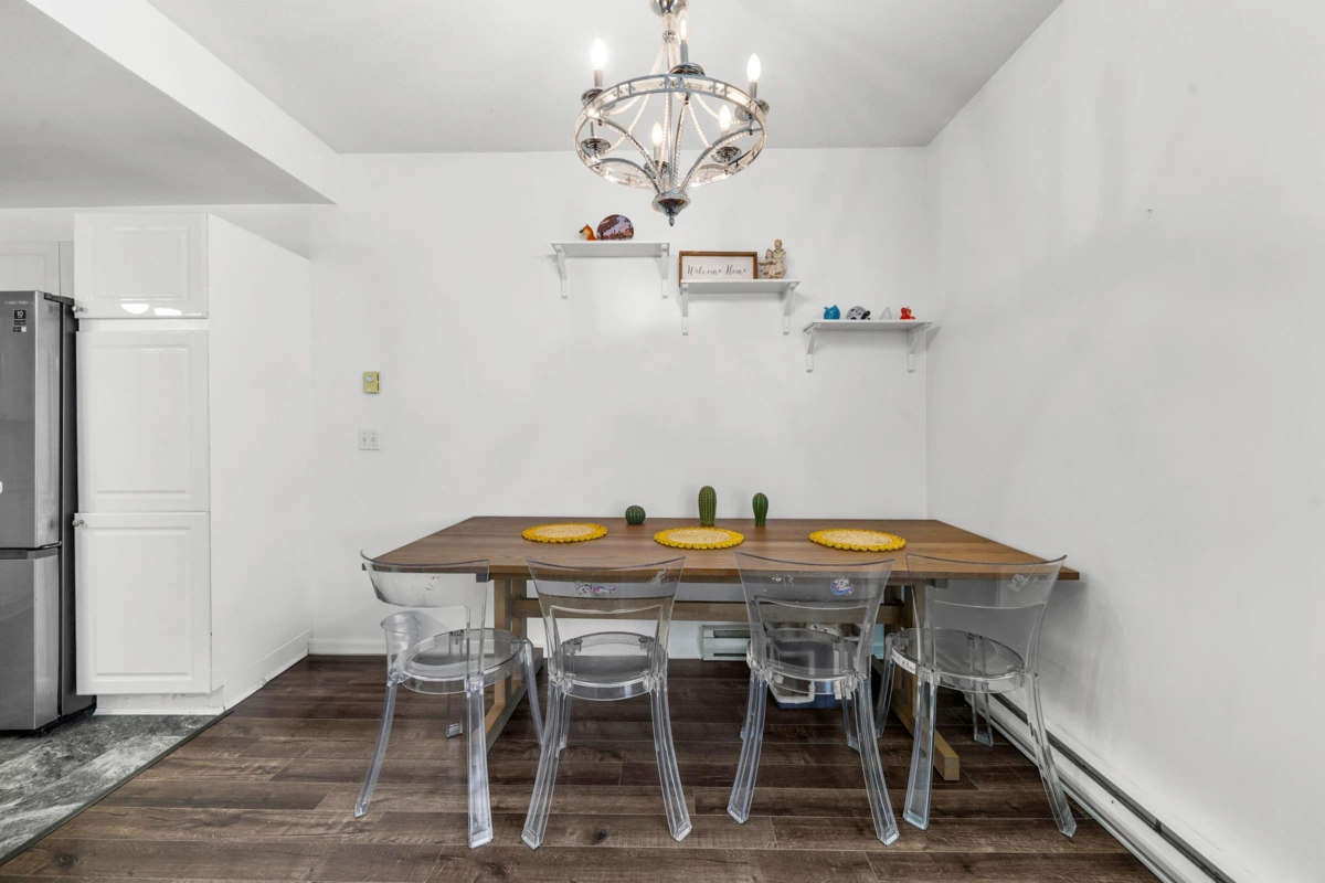 Primary Bedroom Photo of 63 2422 Hawthorne Avenue, Port Coquitlam, BC