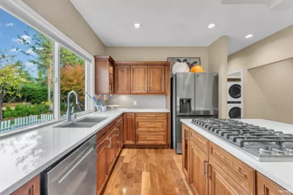 Guest Bathroom Photo of 13681 21 Avenue, Surrey, BC