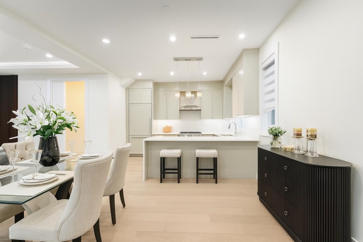 Breakfast Nook Photo of 1 4650 Gothard Street, Vancouver, BC