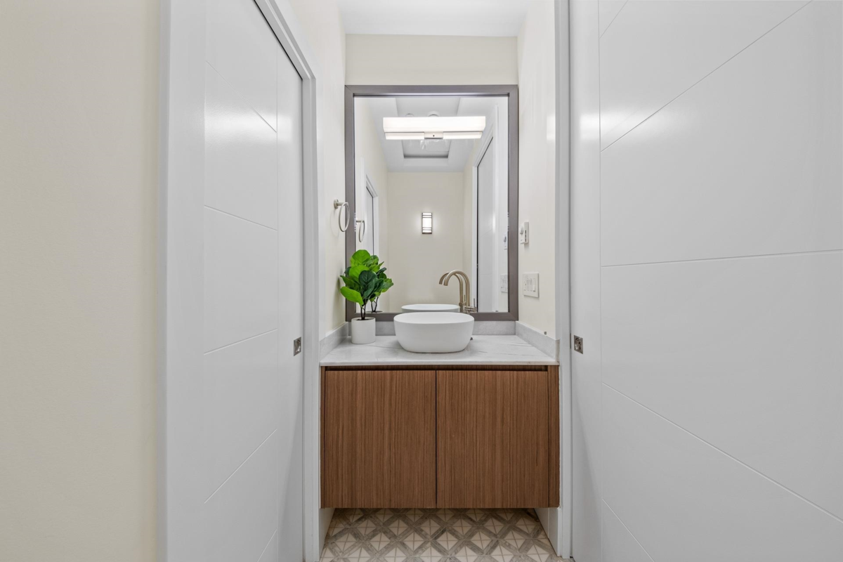 Hallway Photo of 1 4650 Gothard Street, Vancouver, BC