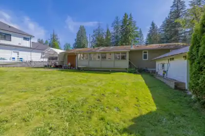 Front Yard Photo of 23745 40 Avenue, Langley, BC