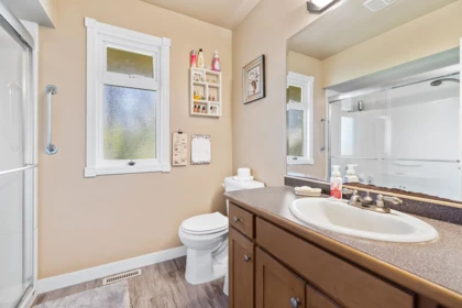 Laundry Room Photo of 23745 40 Avenue, Langley, BC