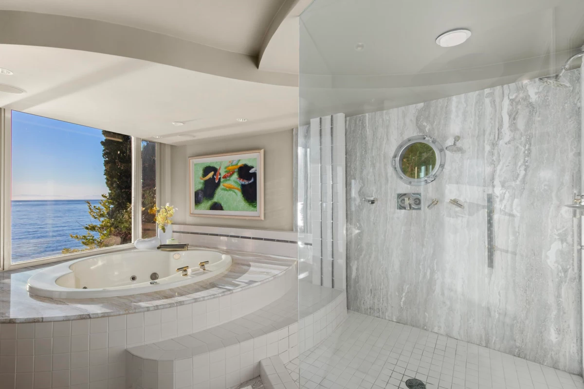 Basement Recreation Room Photo of 3912 Marine Drive, West Vancouver, BC