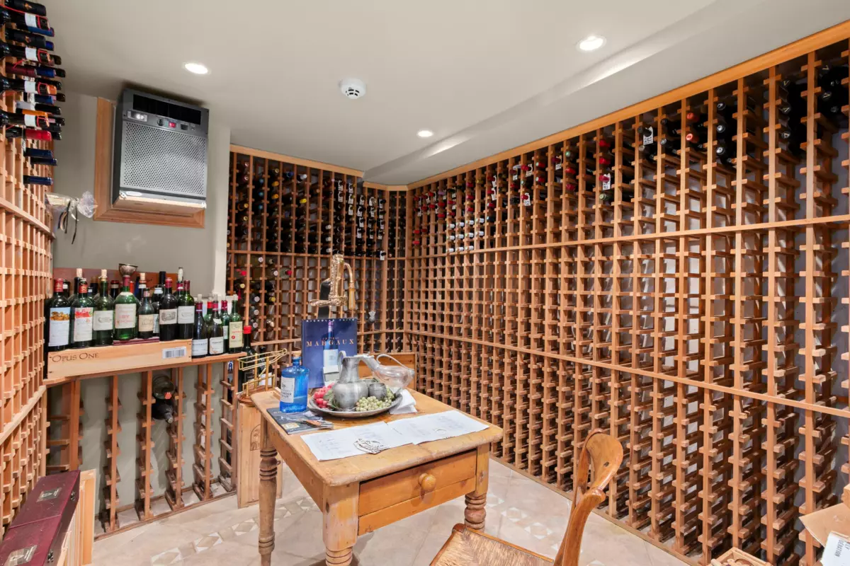 Outdoor Patio Photo of 3912 Marine Drive, West Vancouver, BC