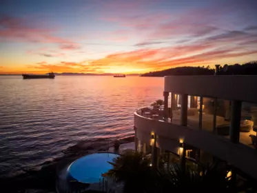 3912 Marine Drive, West Vancouver, BC, West Vancouver — 4 bed single family residence for sale