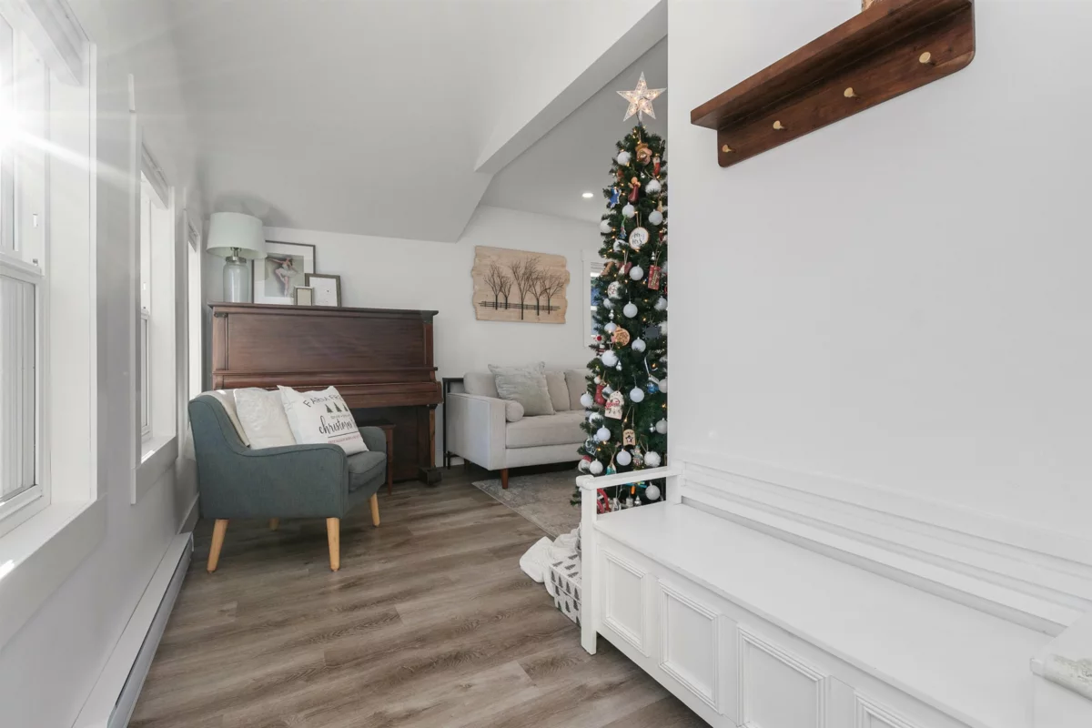 Guest Bathroom Photo of 5865 Carter Road, Chilliwack, BC