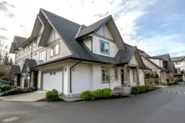 203 2501 161a Street, Surrey, BC