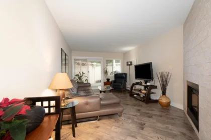 107 1155 Ross Road, North Vancouver, BC, North Vancouver — Apartment/Condo for sale