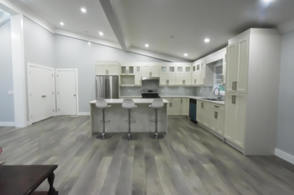 Breakfast Nook Photo of 1675 136 Street, Surrey, BC