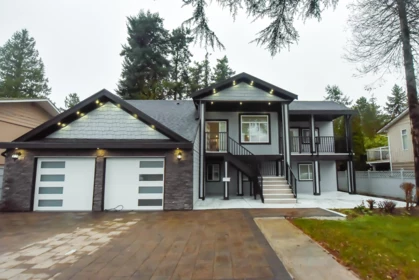 1675 136 Street, Surrey, BC, Crescent Bch Ocean Pk. — 8 bed single family residence for sale