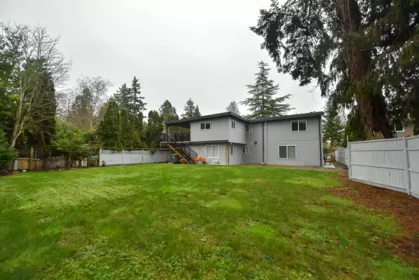 Fitness Center Photo Near 1675 136 Street, Surrey, BC