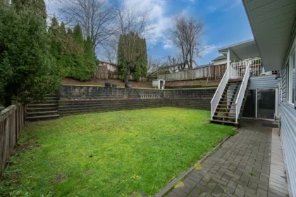 Front Yard Photo of 2582 Mitchell Street, Abbotsford, BC