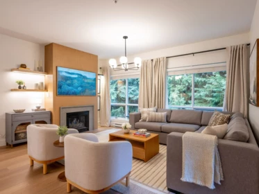 203 4365 Northlands Boulevard, Whistler, BC, Whistler — Apartment/Condo for sale