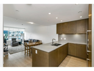 1401 112 E 13th Street, North Vancouver, BC