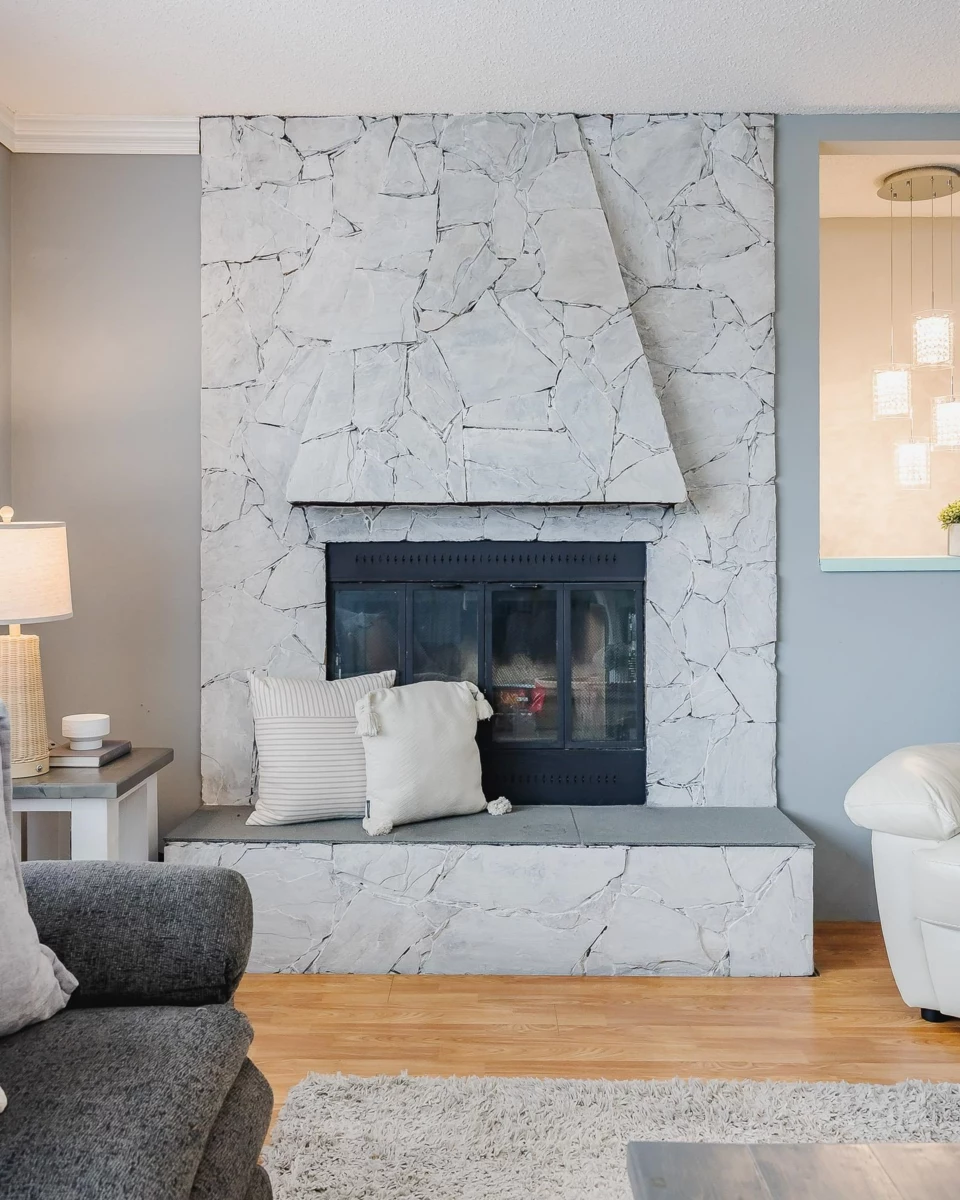 Breakfast Nook Photo of 20492 Thorne Avenue, Maple Ridge, BC