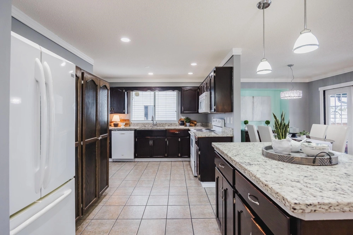 Family Room Photo of 20492 Thorne Avenue, Maple Ridge, BC