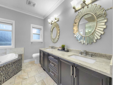 Mudroom Photo of 5529 188a Street, Surrey, BC