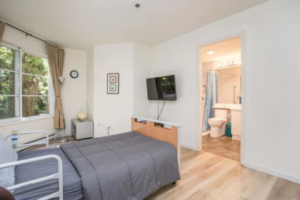 Guest Bathroom Photo of 22 12449 191 Street, Pitt Meadows, BC