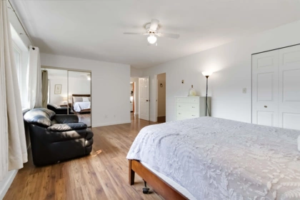 Hallway Photo of 9220 Coote Street, Chilliwack, BC