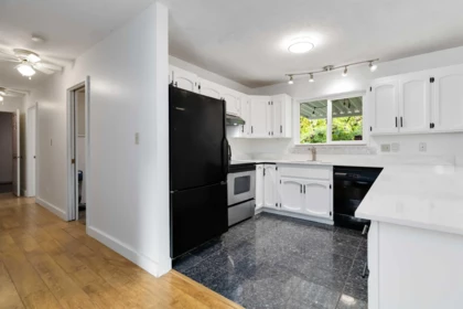 Primary Bathroom Photo of 9220 Coote Street, Chilliwack, BC
