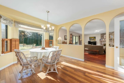 Dining Area Photo of 4366 Steveston Highway, Richmond, BC