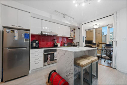 Pantry Photo of 2205 111 W Georgia Street, Vancouver, BC