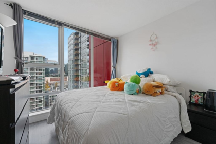 Walk-In Closet Photo of 2205 111 W Georgia Street, Vancouver, BC