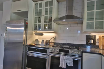 Breakfast Nook Photo of 15971 101a Avenue, Surrey, BC