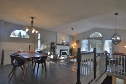 Hallway Photo of 15971 101a Avenue, Surrey, BC