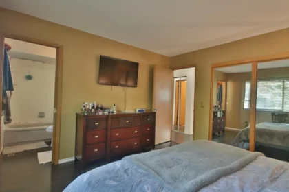 Mudroom Photo of 15971 101a Avenue, Surrey, BC