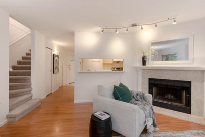 6 4245 Sophia Street, Vancouver, BC, Vancouver — Townhouse for sale