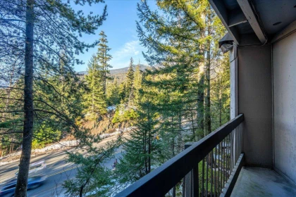 Breakfast Nook Photo of 211 2109 Whistler Road, Whistler, BC