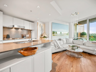 803 8555 Granville Street, Vancouver, BC