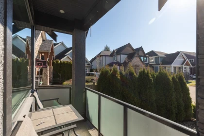 17457 2b Avenue, Surrey, BC