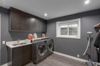 Swimming Pool Photo of 17457 2b Avenue, Surrey, BC