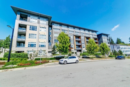 518 9877 University Crescent, Burnaby, BC, Simon Fraser Univer. — 1 bed apartment/condo for sale